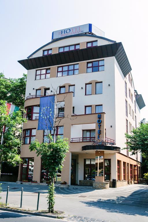 Hotel Mediterran Budapest Exteriör bild