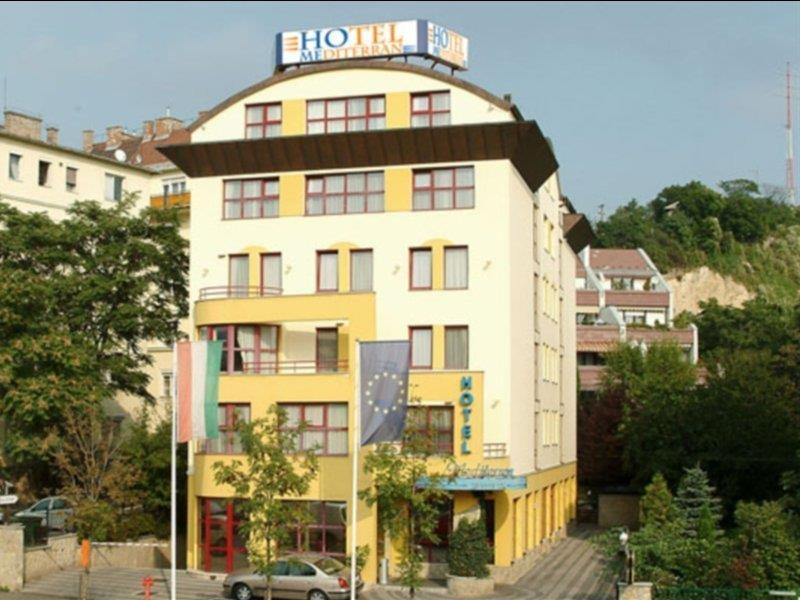 Hotel Mediterran Budapest Exteriör bild